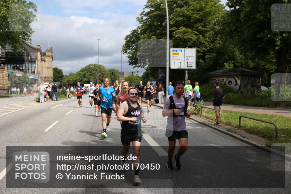 29.06.2025 - hella hamburg halbmarathon Yannick Fuchs http://msf.ph/oto/8170450 29.06.2025 10:41:08 20KM 1070, 1689, 1942, 2222, 2623, 3304, 4091, 5459, 5472, 6373, 6421, 6978, 7480, 7908, 8023, 9305, 9386, 9497, 9786, 9794, 10208, 10211, 11077, 11858, 12651, 12808, 13303, 13554, 13698, 13728, 13940, 14045, 14415, 14449, 14482, 14541, 14594, 15026, 15611, 15684, 15714, 15825, 16081, 16136, 16466, 16475, 17353, 17461, 17669, 17718, 17865 meine-sportfotos.de