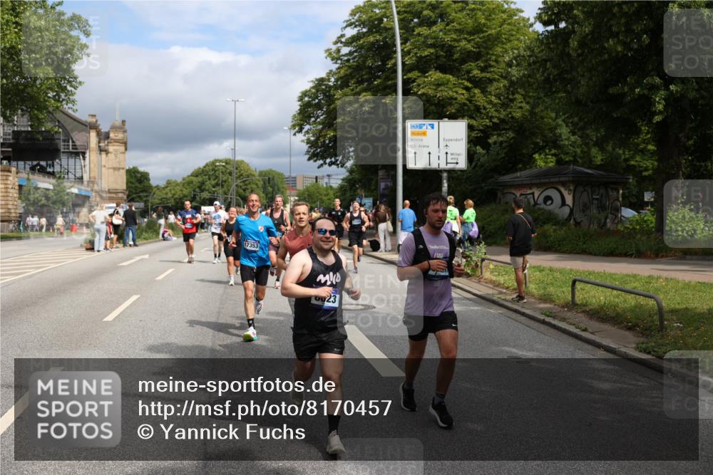 29.06.2025 - hella hamburg halbmarathon Yannick Fuchs http://msf.ph/oto/8170457 29.06.2025 10:41:08 20KM 1070, 1689, 1942, 2222, 2623, 3304, 4091, 5459, 5472, 6373, 6421, 6978, 7480, 7908, 8023, 9305, 9386, 9497, 9786, 9794, 10208, 10211, 11077, 11858, 12651, 12808, 13303, 13554, 13698, 13728, 13940, 14045, 14415, 14449, 14482, 14541, 14594, 15026, 15611, 15684, 15714, 15825, 16081, 16136, 16466, 16475, 17353, 17461, 17669, 17718, 17865 meine-sportfotos.de