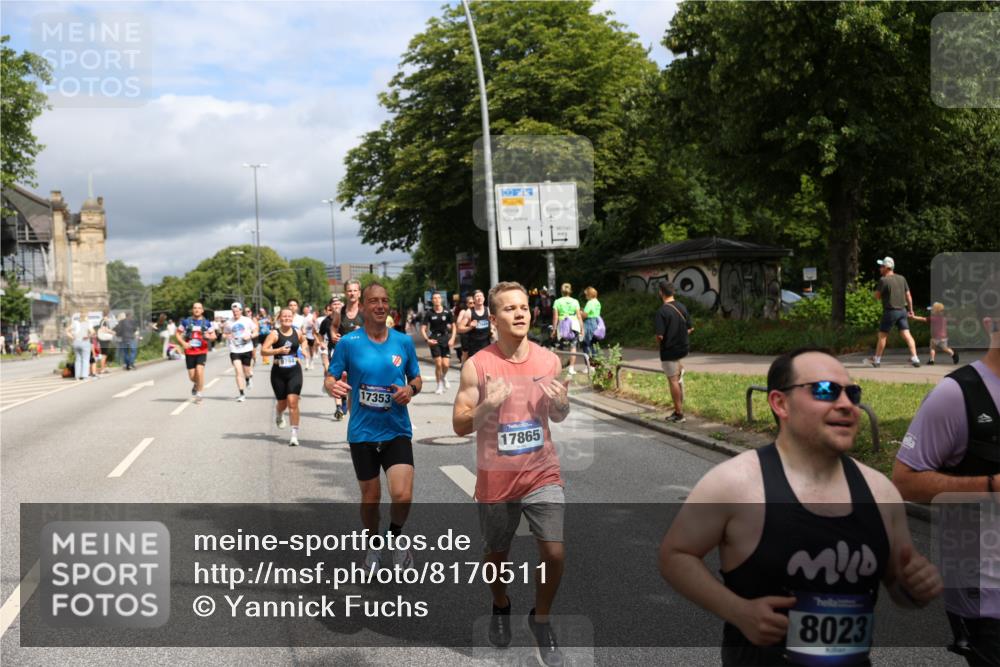 29.06.2025 - hella hamburg halbmarathon Yannick Fuchs http://msf.ph/oto/8170511 29.06.2025 10:41:08 20KM 1070, 1689, 1942, 2222, 2623, 3304, 4091, 5459, 5472, 6373, 6421, 6978, 7480, 7908, 8023, 9305, 9386, 9497, 9786, 9794, 10208, 10211, 11077, 11858, 12651, 12808, 13303, 13554, 13698, 13728, 13940, 14045, 14415, 14449, 14482, 14541, 14594, 15026, 15611, 15684, 15714, 15825, 16081, 16136, 16466, 16475, 17353, 17461, 17669, 17718, 17865 meine-sportfotos.de