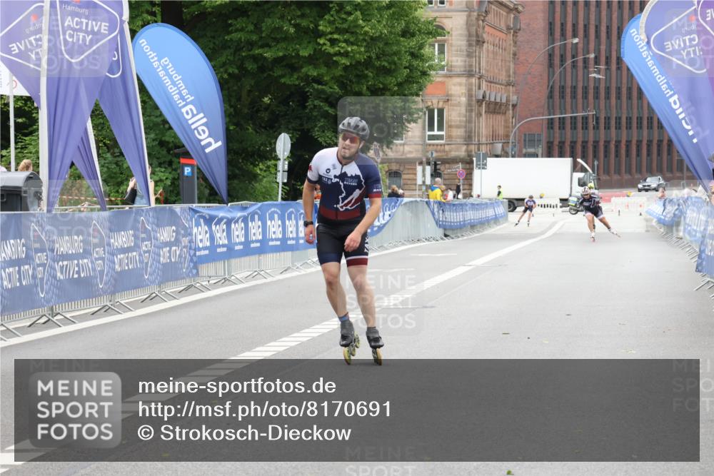 29.06.2025 - hella hamburg halbmarathon Strokosch-Dieckow http://msf.ph/oto/8170691 29.06.2025 09:09:33 Ziel 20242, 20386, 20425, 20440, 20450 meine-sportfotos.de