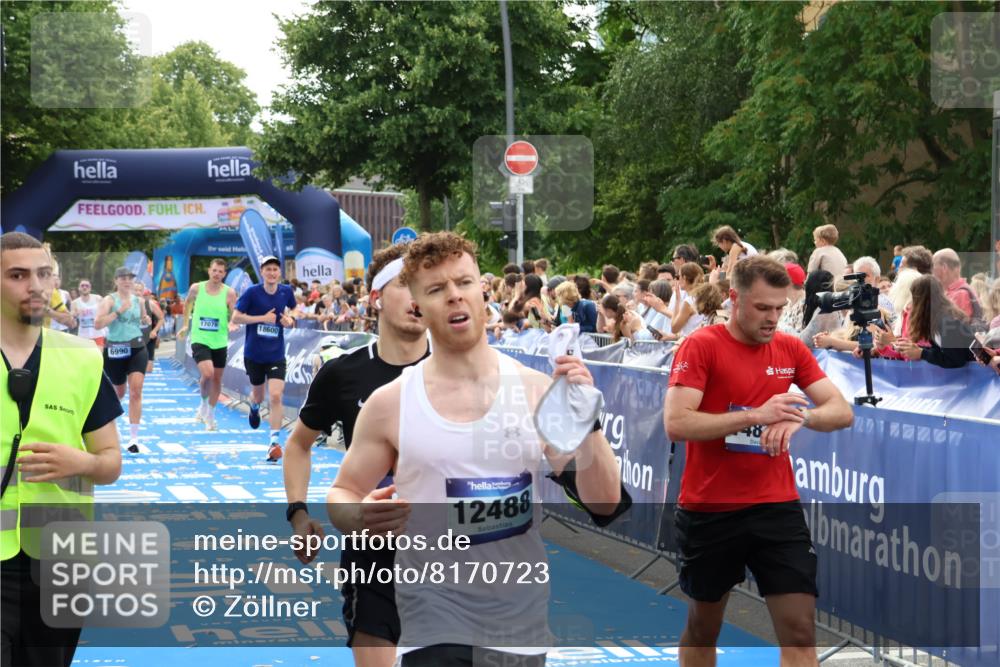 29.06.2025 - hella hamburg halbmarathon Zöllner http://msf.ph/oto/8170723 29.06.2025 10:36:13 Ziel 2774, 6032, 6990, 12168, 12447, 12488, 14601, 14875, 15115, 17078, 17329, 17691, 18600 meine-sportfotos.de