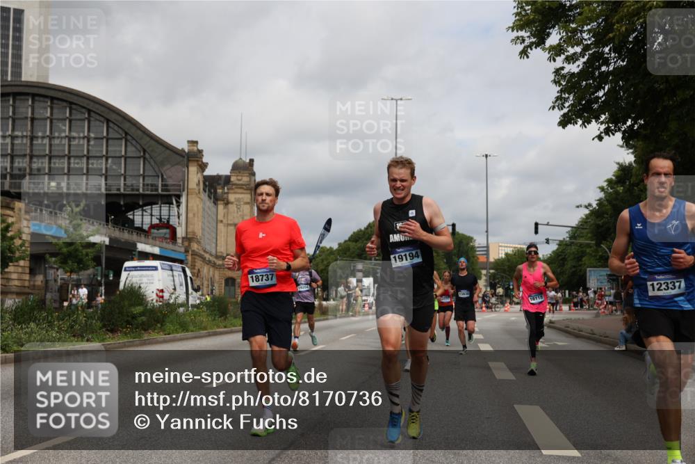 29.06.2025 - hella hamburg halbmarathon Yannick Fuchs http://msf.ph/oto/8170736 29.06.2025 10:24:32 20KM 2021, 2180, 3043, 6781, 7231, 7349, 9137, 9571, 10156, 10171, 10790, 12234, 12287, 12337, 13374, 13838, 14164, 14395, 15880, 16118, 16157, 16736, 17197, 18699, 18737, 18874, 19042, 19194, 19202, 19203, 19204 meine-sportfotos.de