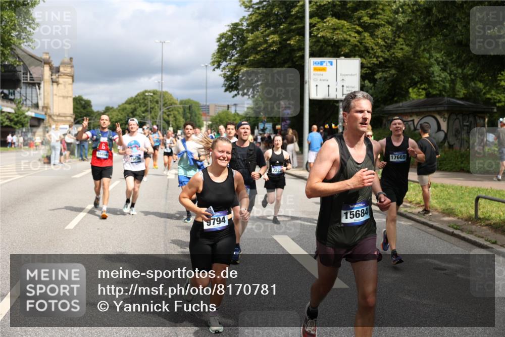 29.06.2025 - hella hamburg halbmarathon Yannick Fuchs http://msf.ph/oto/8170781 29.06.2025 10:41:10 20KM 1070, 1689, 1942, 2222, 2623, 3304, 4091, 5459, 5472, 6373, 6630, 7480, 7908, 8023, 9305, 9386, 9497, 9794, 10208, 10211, 11077, 11858, 12651, 12808, 13303, 13554, 13728, 13940, 14415, 14449, 14482, 14541, 14594, 15026, 15611, 15684, 15714, 15825, 16081, 16136, 16466, 16475, 17353, 17669, 17718, 17865 meine-sportfotos.de