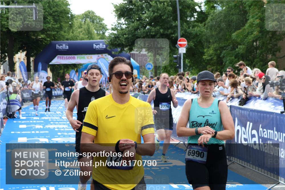 29.06.2025 - hella hamburg halbmarathon Zöllner http://msf.ph/oto/8170790 29.06.2025 10:36:18 Ziel 2774, 6829, 6990, 6993, 12447, 13991, 14601, 15115, 15348, 16158, 17078, 17329, 17691 meine-sportfotos.de