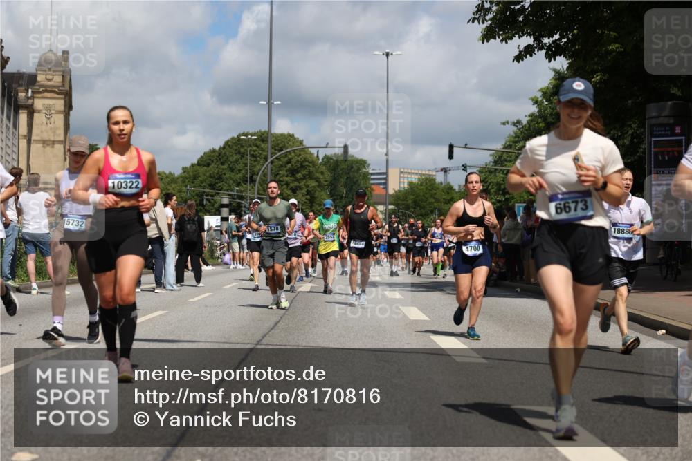 29.06.2025 - hella hamburg halbmarathon Yannick Fuchs http://msf.ph/oto/8170816 29.06.2025 11:38:10 20KM 1008, 1010, 1230, 1291, 1578, 2173, 2550, 2552, 2576, 3293, 4329, 4412, 4627, 4700, 4752, 5001, 5370, 5707, 5735, 5901, 6137, 6379, 6673, 6995, 7350, 7956, 8582, 9470, 9811, 9937, 9946, 10269, 10322, 10940, 11421, 11664, 12010, 12318, 12409, 12444, 12661, 13495, 13715, 13902, 14130, 15101, 15345, 15536, 15588, 15715, 15732, 16002, 16449, 16450, 16577, 17116, 17139, 17355, 18400, 18401, 18482, 18872, 18888, 18950 meine-sportfotos.de
