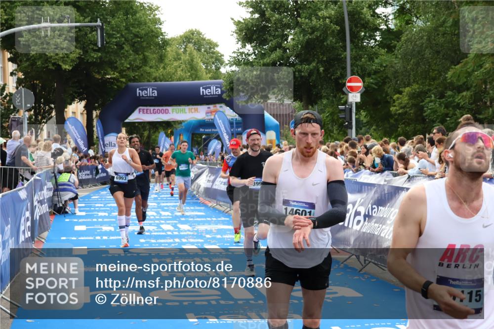 29.06.2025 - hella hamburg halbmarathon Zöllner http://msf.ph/oto/8170886 29.06.2025 10:36:21 Ziel 6829, 6993, 12051, 13991, 14601, 15115, 15348, 16158, 17192, 17329 meine-sportfotos.de