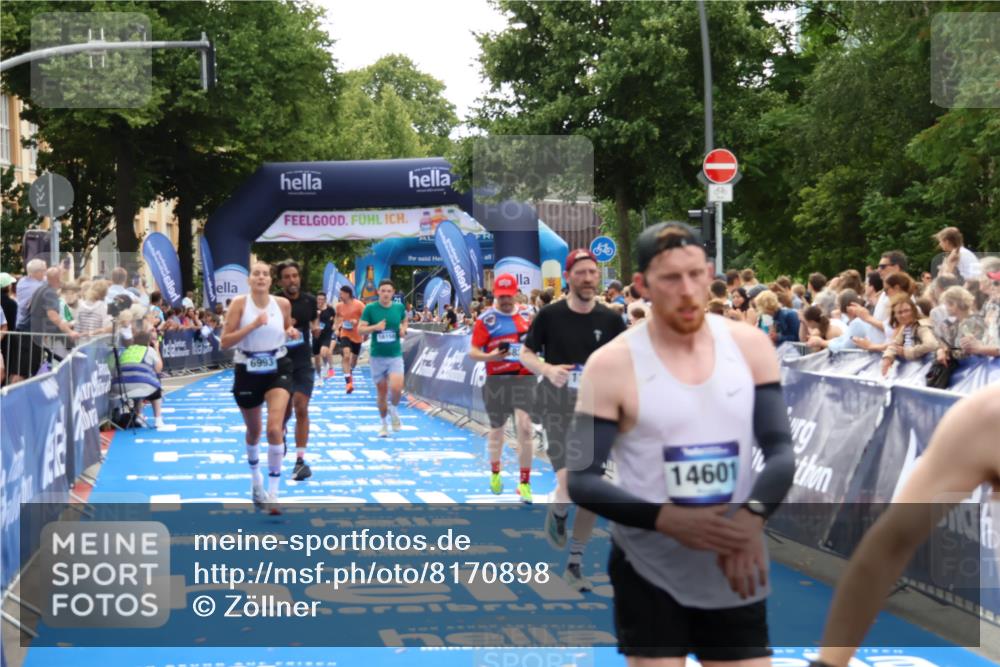 29.06.2025 - hella hamburg halbmarathon Zöllner http://msf.ph/oto/8170898 29.06.2025 10:36:21 Ziel 6829, 6993, 12051, 13991, 14601, 15115, 15348, 16158, 17192, 17329 meine-sportfotos.de