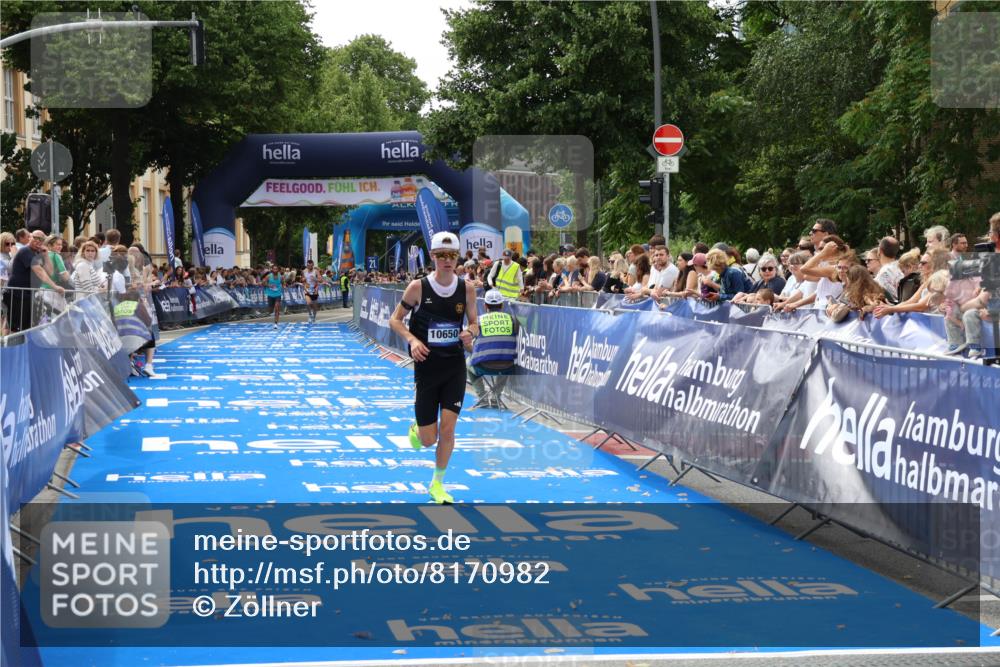 29.06.2025 - hella hamburg halbmarathon Zöllner http://msf.ph/oto/8170982 29.06.2025 10:22:19 Ziel 10650 meine-sportfotos.de