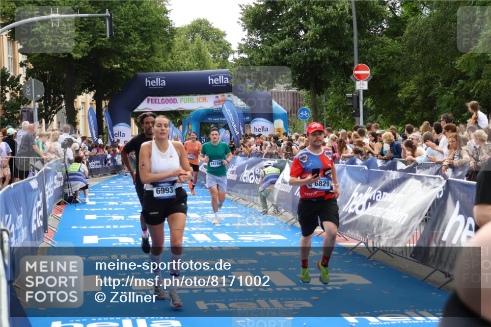 29.06.2025 - hella hamburg halbmarathon Zöllner http://msf.ph/oto/8171002 29.06.2025 10:36:23 Ziel 6829, 6993, 12051, 13991, 14075, 15348, 16158, 17192 meine-sportfotos.de