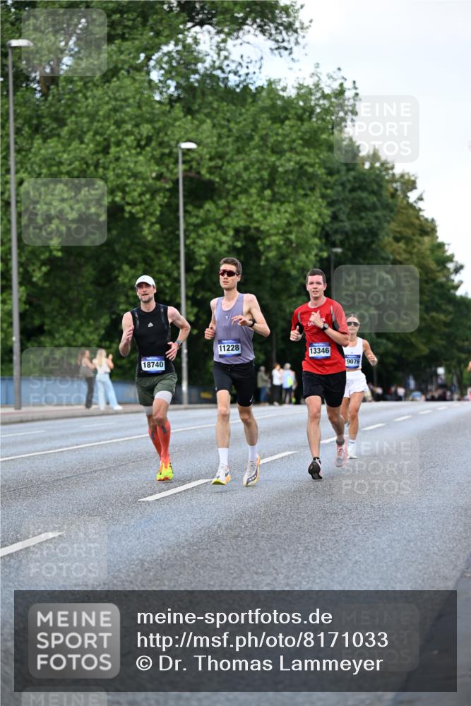 29.06.2025 - hella hamburg halbmarathon Dr. Thomas Lammeyer http://msf.ph/oto/8171033 29.06.2025 09:45:57 Kennedybrücke 4338, 5612, 7331, 7855, 9097, 9269, 9385, 10468, 11078, 11228 meine-sportfotos.de