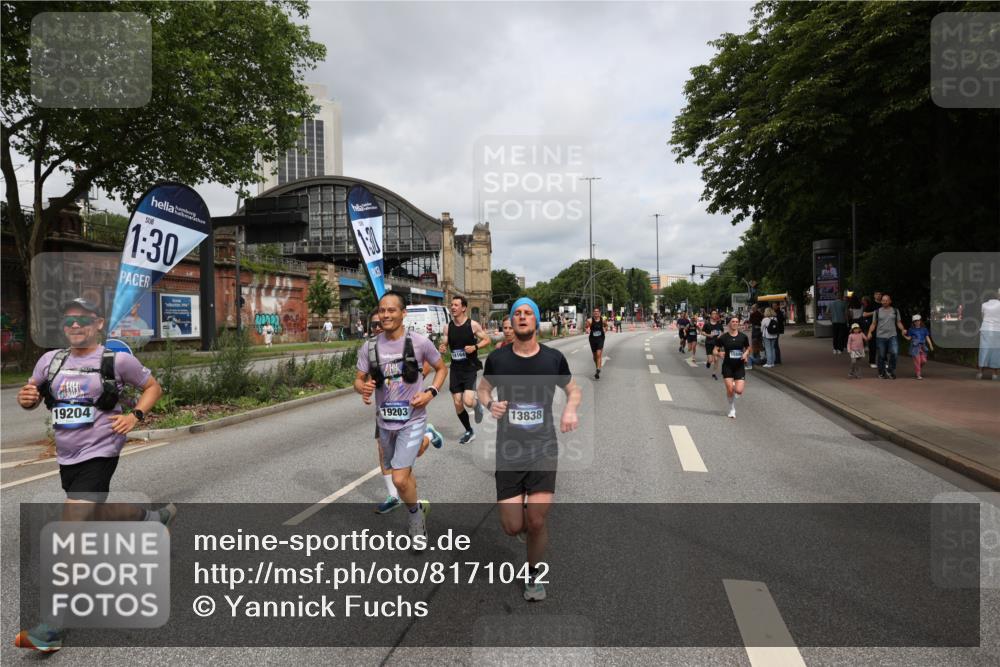 29.06.2025 - hella hamburg halbmarathon Yannick Fuchs http://msf.ph/oto/8171042 29.06.2025 10:24:35 20KM 1758, 2021, 2180, 3043, 6781, 7231, 7349, 9137, 9571, 10156, 10171, 10790, 12234, 12337, 13374, 13838, 14164, 14395, 15672, 15880, 16118, 16736, 16818, 17197, 18699, 18737, 19042, 19194, 19202, 19203, 19204 meine-sportfotos.de