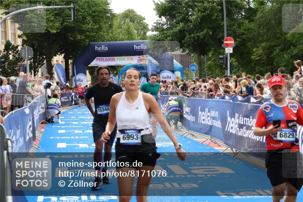 29.06.2025 - hella hamburg halbmarathon Zöllner http://msf.ph/oto/8171076 29.06.2025 10:36:24 Ziel 6829, 6993, 8084, 11304, 12051, 14075, 15348, 16158, 17192 meine-sportfotos.de