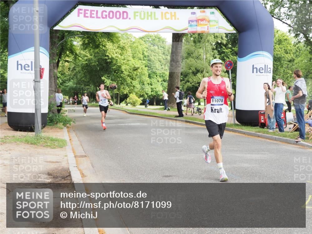 29.06.2025 - hella hamburg halbmarathon MichiJ http://msf.ph/oto/8171099 29.06.2025 10:15:10 Zwischen KM18-KM19 1241, 11078, 13872 meine-sportfotos.de