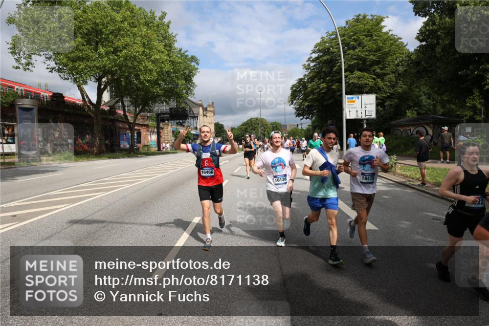29.06.2025 - hella hamburg halbmarathon Yannick Fuchs http://msf.ph/oto/8171138 29.06.2025 10:41:12 20KM 1012, 1070, 1689, 1942, 2222, 2623, 3304, 5129, 5472, 5532, 6373, 6630, 7480, 7908, 8023, 9305, 9497, 9794, 10208, 10211, 11077, 11858, 12808, 13303, 13554, 13728, 14415, 14449, 14482, 14594, 15026, 15611, 15684, 15714, 15825, 16081, 16136, 16175, 16466, 16475, 17353, 17669, 17718, 17865 meine-sportfotos.de