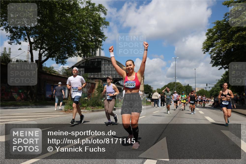 29.06.2025 - hella hamburg halbmarathon Yannick Fuchs http://msf.ph/oto/8171145 29.06.2025 11:38:12 20KM 1008, 1010, 1230, 1291, 1578, 2173, 2550, 2552, 2576, 3293, 4412, 4627, 4700, 4752, 5001, 5370, 5707, 5735, 5875, 5901, 6673, 6995, 7350, 7777, 7956, 8582, 9470, 9811, 9937, 9946, 10322, 10940, 11421, 11664, 11982, 12010, 12254, 12409, 12444, 13715, 13902, 14130, 14856, 15345, 15380, 15536, 15588, 15715, 15732, 16002, 16449, 16450, 16545, 16577, 17116, 17139, 17355, 17936, 18400, 18401, 18482, 18872, 18888, 18950 meine-sportfotos.de