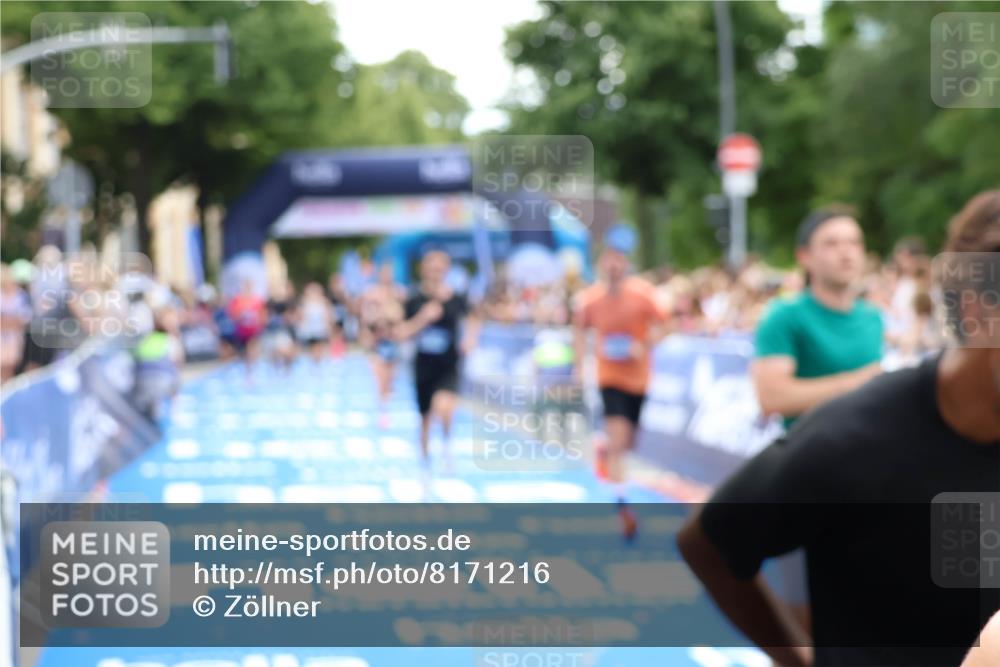 29.06.2025 - hella hamburg halbmarathon Zöllner http://msf.ph/oto/8171216 29.06.2025 10:36:27 Ziel 8084, 10404, 10680, 10852, 11304, 12051, 12916, 14075, 16158, 17192, 18062 meine-sportfotos.de