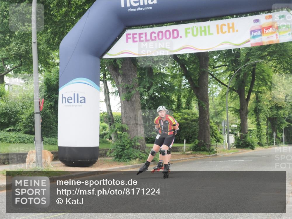 29.06.2025 - hella hamburg halbmarathon KatJ http://msf.ph/oto/8171224 29.06.2025 09:18:26 Zwischen KM18-KM19  meine-sportfotos.de