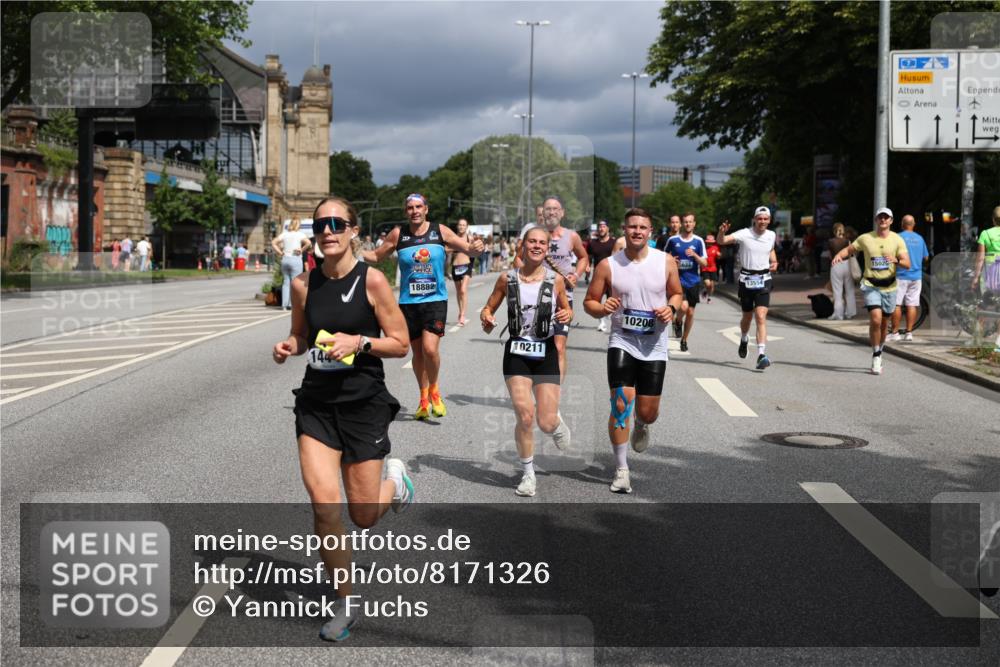 29.06.2025 - hella hamburg halbmarathon Yannick Fuchs http://msf.ph/oto/8171326 29.06.2025 10:41:14 20KM 1012, 1070, 1689, 1942, 2222, 2623, 3304, 5129, 5472, 5532, 6203, 6373, 6630, 7480, 7908, 8023, 8564, 9305, 9497, 9794, 10208, 10211, 10423, 11077, 11858, 12808, 13303, 13554, 13728, 14415, 14449, 14482, 14594, 15026, 15611, 15684, 15714, 15825, 16081, 16089, 16136, 16175, 16466, 16475, 17353, 17669, 17718, 17865, 18297, 18356 meine-sportfotos.de