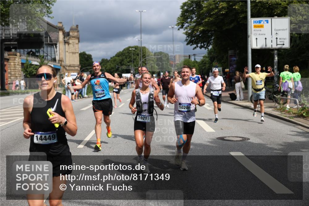 29.06.2025 - hella hamburg halbmarathon Yannick Fuchs http://msf.ph/oto/8171349 29.06.2025 10:41:15 20KM 1012, 1070, 1689, 1942, 2222, 2623, 3304, 5129, 5472, 5532, 6203, 6373, 6630, 7480, 7908, 8023, 8564, 9051, 9305, 9497, 9794, 10208, 10211, 10423, 11077, 11858, 12808, 13303, 13554, 13728, 14415, 14449, 14482, 14594, 15026, 15611, 15684, 15714, 15825, 16081, 16089, 16136, 16175, 16466, 16475, 16819, 17669, 17718, 17865, 18297, 18356 meine-sportfotos.de