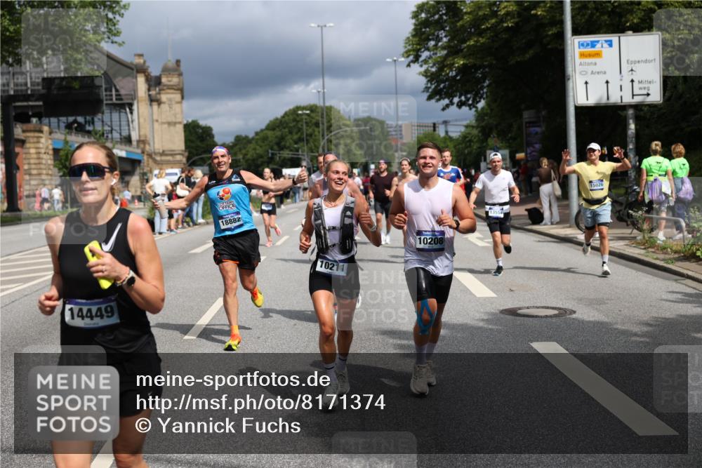 29.06.2025 - hella hamburg halbmarathon Yannick Fuchs http://msf.ph/oto/8171374 29.06.2025 10:41:15 20KM 1012, 1070, 1689, 1942, 2222, 2623, 3304, 5129, 5472, 5532, 6203, 6373, 6630, 7480, 7908, 8023, 8564, 9051, 9305, 9497, 9794, 10208, 10211, 10423, 11077, 11858, 12808, 13303, 13554, 13728, 14415, 14449, 14482, 14594, 15026, 15611, 15684, 15714, 15825, 16081, 16089, 16136, 16175, 16466, 16475, 16819, 17669, 17718, 17865, 18297, 18356 meine-sportfotos.de