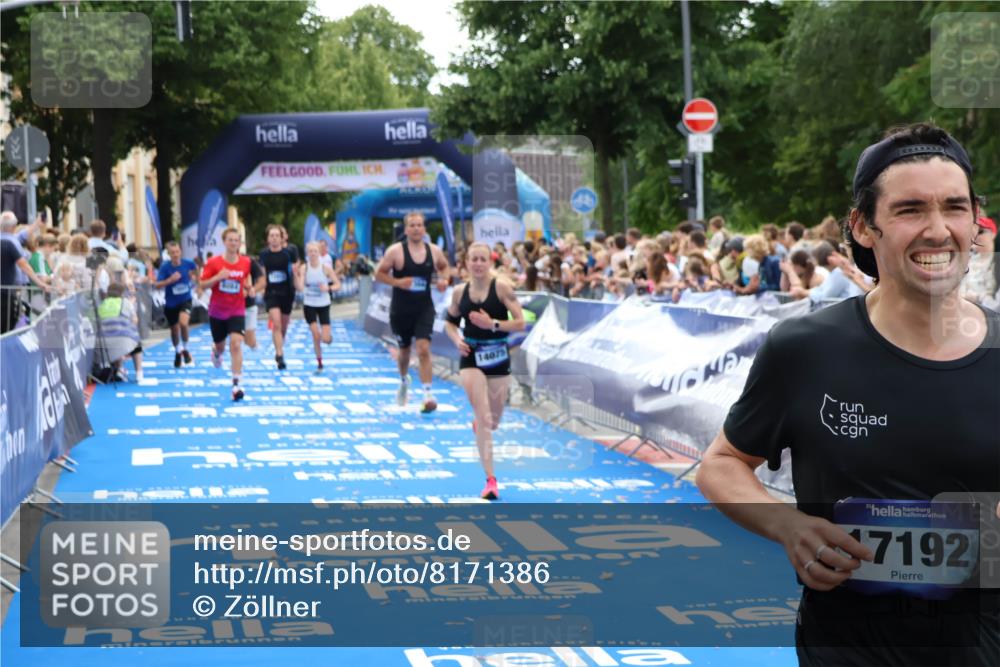 29.06.2025 - hella hamburg halbmarathon Zöllner http://msf.ph/oto/8171386 29.06.2025 10:36:29 Ziel 8084, 9296, 10404, 10680, 10852, 11304, 12051, 12916, 14075, 17192, 17723, 18062 meine-sportfotos.de