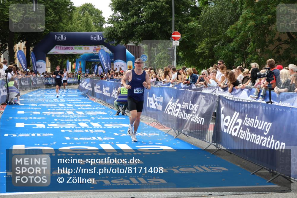 29.06.2025 - hella hamburg halbmarathon Zöllner http://msf.ph/oto/8171408 29.06.2025 10:22:40 Ziel 2618, 3720 meine-sportfotos.de