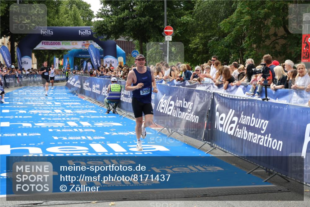 29.06.2025 - hella hamburg halbmarathon Zöllner http://msf.ph/oto/8171437 29.06.2025 10:22:40 Ziel 2618, 3720 meine-sportfotos.de