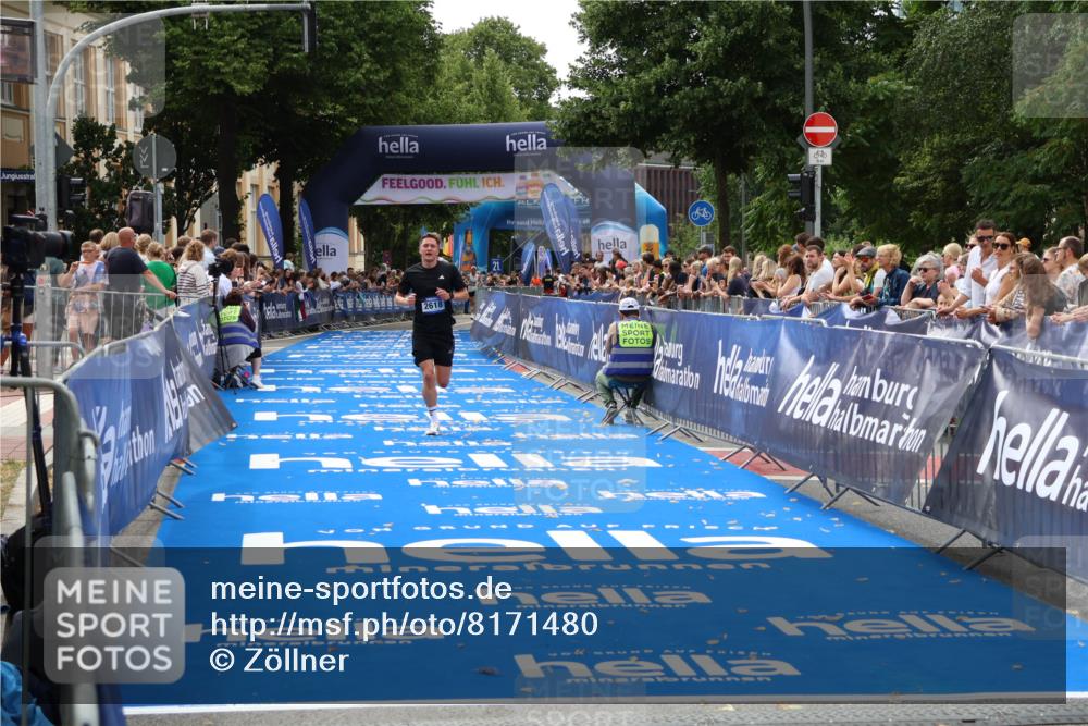 29.06.2025 - hella hamburg halbmarathon Zöllner http://msf.ph/oto/8171480 29.06.2025 10:22:44 Ziel 2618, 18897 meine-sportfotos.de