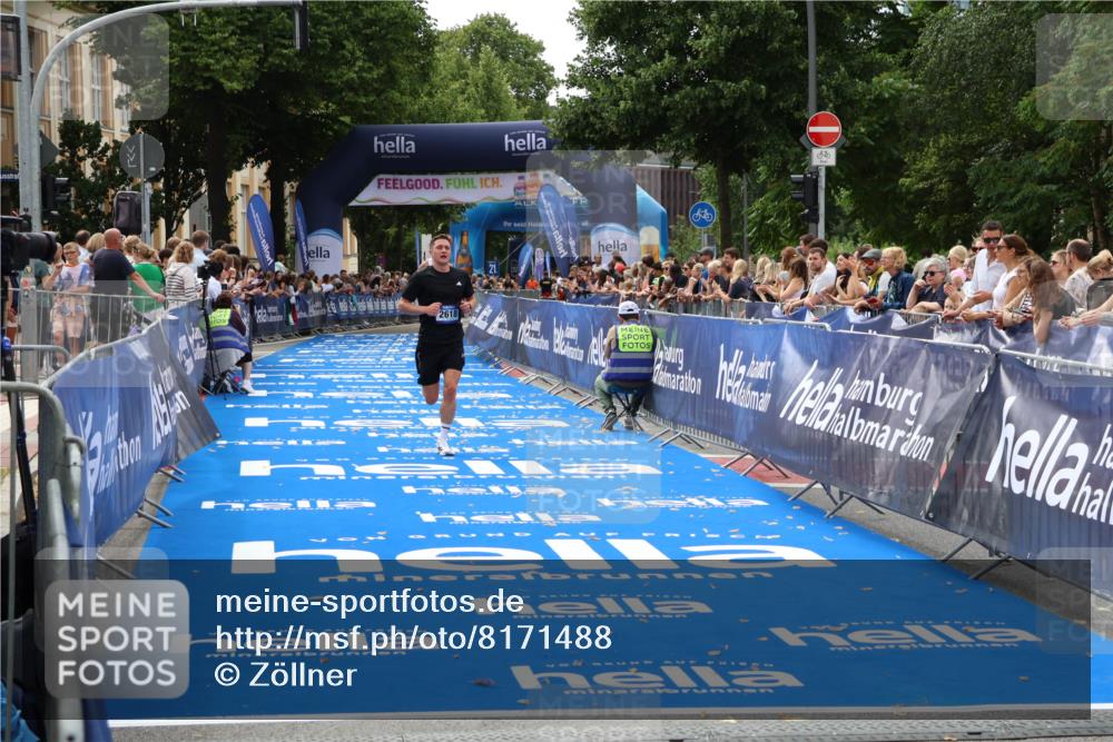 29.06.2025 - hella hamburg halbmarathon Zöllner http://msf.ph/oto/8171488 29.06.2025 10:22:44 Ziel 2618, 18897 meine-sportfotos.de