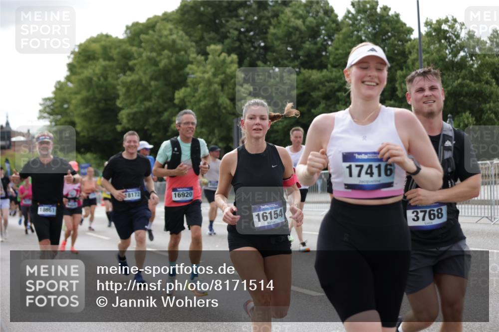 29.06.2025 - hella hamburg halbmarathon Jannik Wohlers http://msf.ph/oto/8171514 29.06.2025 10:21:42 Lombardsbrücke 1003, 1294, 1419, 1963, 2009, 2063, 2514, 2744, 3050, 3172, 3458, 3606, 3768, 4046, 4366, 5641, 6676, 6881, 6977, 7162, 8431, 8860, 8884, 8954, 9002, 9062, 9327, 9788, 9807, 10088, 10167, 10210, 10710, 11440, 12894, 13255, 13477, 14053, 14055, 14059, 14168, 14180, 15129, 15324, 15635, 15660, 16143, 16154, 16161, 16796, 16920, 17416, 17556, 17696, 17944, 18172, 18661, 19008, 19154 meine-sportfotos.de