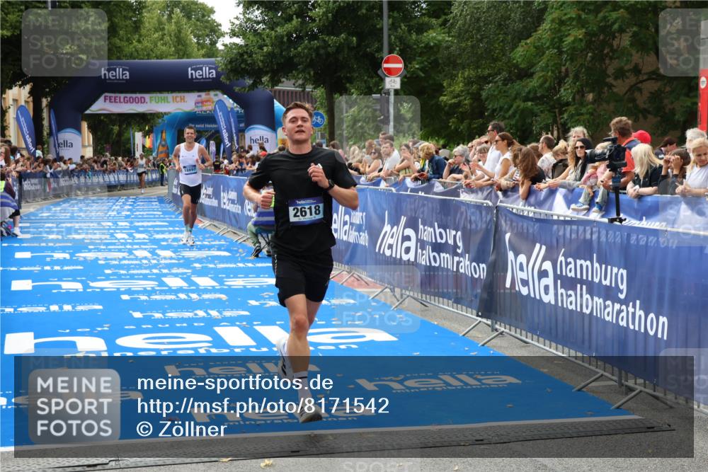 29.06.2025 - hella hamburg halbmarathon Zöllner http://msf.ph/oto/8171542 29.06.2025 10:22:46 Ziel 2618, 18897 meine-sportfotos.de