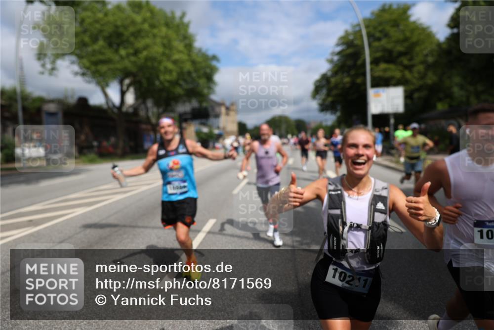 29.06.2025 - hella hamburg halbmarathon Yannick Fuchs http://msf.ph/oto/8171569 29.06.2025 10:41:16 20KM 1012, 1070, 1689, 1942, 2222, 2623, 3304, 5129, 5472, 5532, 6203, 6373, 6630, 7480, 7908, 8564, 9051, 9305, 9497, 9794, 10208, 10211, 10423, 11077, 11858, 12808, 13303, 13554, 13728, 14415, 14449, 14482, 14594, 15026, 15611, 15684, 15714, 15825, 16089, 16136, 16175, 16466, 16475, 16819, 17669, 17718, 18297, 18356 meine-sportfotos.de