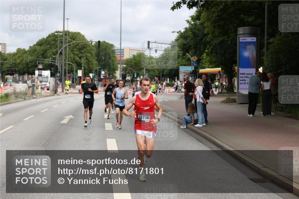 29.06.2025 - hella hamburg halbmarathon Yannick Fuchs http://msf.ph/oto/8171801 29.06.2025 10:24:48 20KM 1758, 6781, 7186, 7231, 8784, 9571, 10790, 12234, 12308, 13374, 15672, 16736, 16818, 17197, 18422, 19042, 19202 meine-sportfotos.de