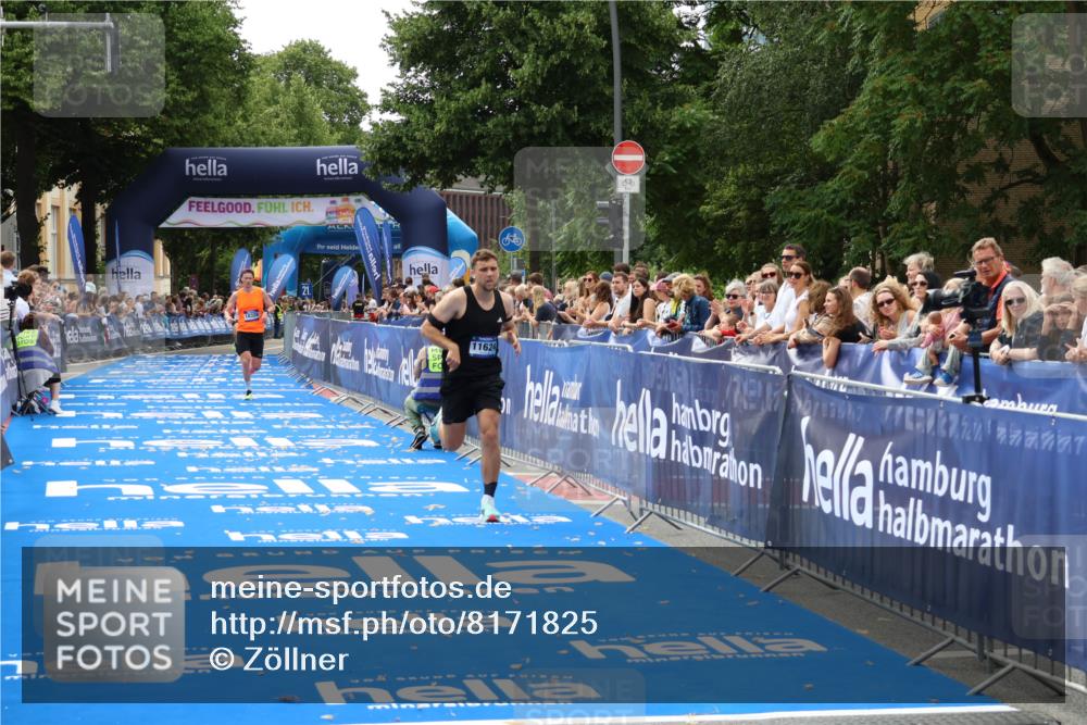 29.06.2025 - hella hamburg halbmarathon Zöllner http://msf.ph/oto/8171825 29.06.2025 10:23:01 Ziel 4128, 11624, 18328 meine-sportfotos.de