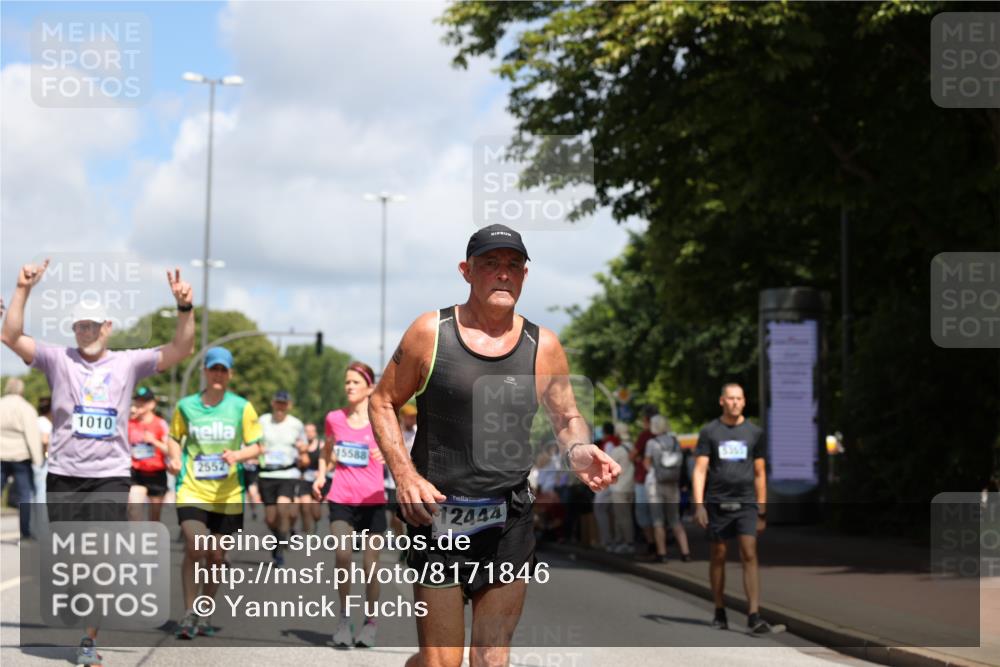 29.06.2025 - hella hamburg halbmarathon Yannick Fuchs http://msf.ph/oto/8171846 29.06.2025 11:38:15 20KM 1008, 1010, 1230, 1291, 1578, 2069, 2550, 2552, 2576, 3242, 3293, 4412, 4627, 4700, 4752, 5001, 5370, 5735, 5875, 5901, 6200, 6673, 6995, 7350, 7777, 7956, 8582, 9470, 9811, 9946, 10322, 10940, 11421, 11664, 11982, 12010, 12254, 12409, 12444, 13902, 14130, 14856, 15345, 15380, 15536, 15588, 15715, 15732, 16002, 16545, 16577, 17116, 17355, 17936, 18353, 18482, 18872, 18888, 18950 meine-sportfotos.de