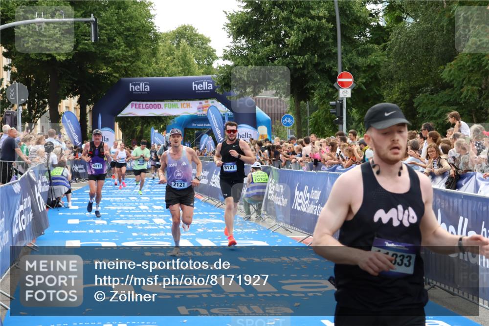 29.06.2025 - hella hamburg halbmarathon Zöllner http://msf.ph/oto/8171927 29.06.2025 10:36:39 Ziel 1571, 2121, 3809, 5092, 6915, 8121, 11833, 16523, 18038, 18733 meine-sportfotos.de