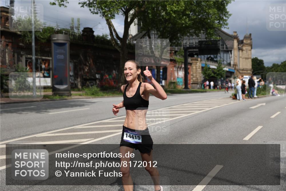 29.06.2025 - hella hamburg halbmarathon Yannick Fuchs http://msf.ph/oto/8172012 29.06.2025 10:41:20 20KM 1012, 1070, 1689, 1942, 2274, 2623, 3304, 5129, 5472, 5532, 5889, 6203, 6630, 7480, 7908, 8564, 9051, 9305, 9497, 10122, 10208, 10211, 10423, 11077, 11858, 12808, 13223, 13303, 13554, 14415, 14449, 14482, 14594, 15026, 15451, 15611, 15714, 15825, 15923, 16089, 16175, 16819, 17718, 18297, 18356 meine-sportfotos.de
