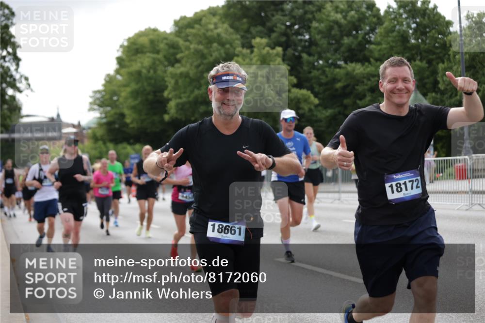 29.06.2025 - hella hamburg halbmarathon Jannik Wohlers http://msf.ph/oto/8172060 29.06.2025 10:21:44 Lombardsbrücke 1003, 1294, 1419, 1963, 2009, 2063, 2514, 2744, 3050, 3172, 3458, 3768, 4366, 4970, 5641, 6881, 6977, 7162, 8431, 8860, 8884, 8954, 9327, 9516, 9788, 9807, 10088, 10167, 10710, 11440, 12894, 13255, 14053, 14055, 14059, 14168, 14180, 14442, 15129, 15324, 15635, 15660, 16143, 16154, 16161, 16796, 16920, 17416, 17556, 17696, 17944, 18172, 18661, 19008, 19154 meine-sportfotos.de