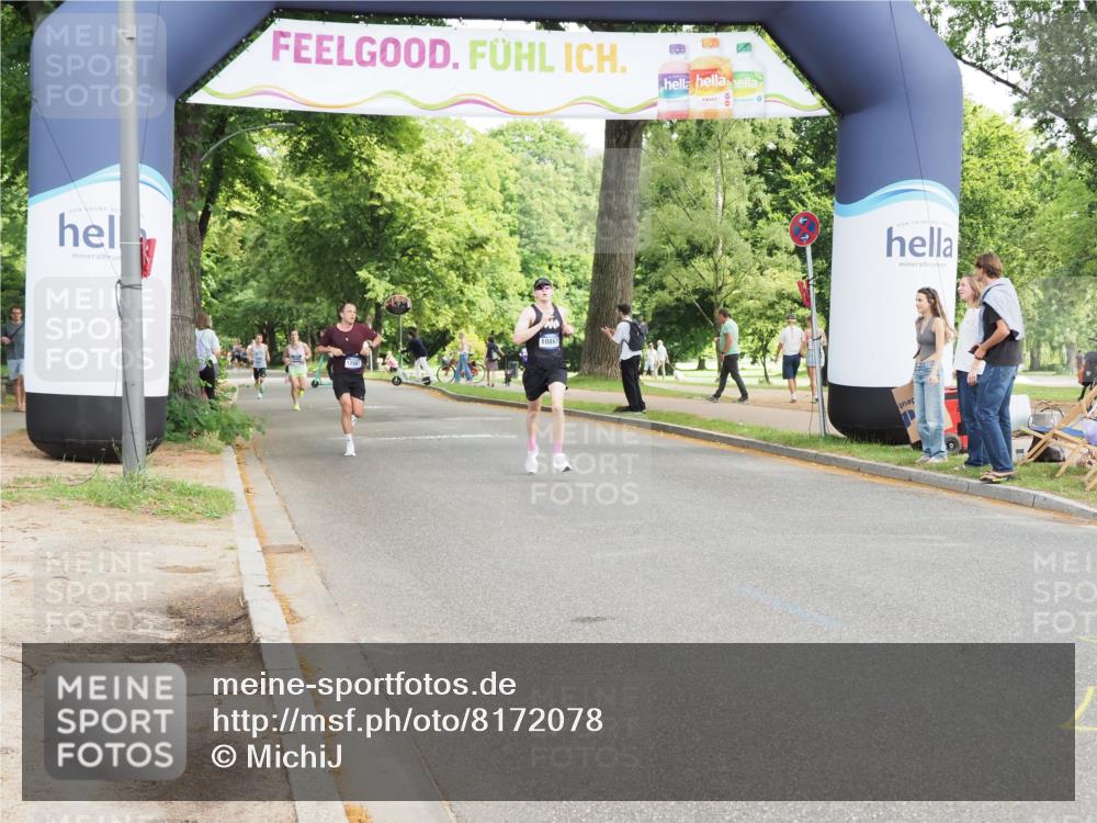 29.06.2025 - hella hamburg halbmarathon MichiJ http://msf.ph/oto/8172078 29.06.2025 10:15:21 Zwischen KM18-KM19 13913 meine-sportfotos.de