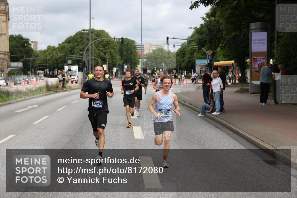 29.06.2025 - hella hamburg halbmarathon Yannick Fuchs http://msf.ph/oto/8172080 29.06.2025 10:24:51 20KM 1758, 3189, 7186, 8784, 9571, 12234, 12308, 13374, 15672, 16736, 16818, 17197, 18422, 19042, 19202 meine-sportfotos.de