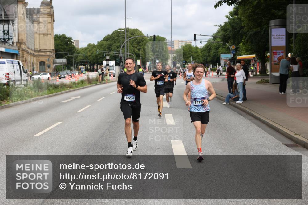 29.06.2025 - hella hamburg halbmarathon Yannick Fuchs http://msf.ph/oto/8172091 29.06.2025 10:24:51 20KM 1758, 3189, 7186, 8784, 9571, 12234, 12308, 13374, 15672, 16736, 16818, 17197, 18422, 19042, 19202 meine-sportfotos.de