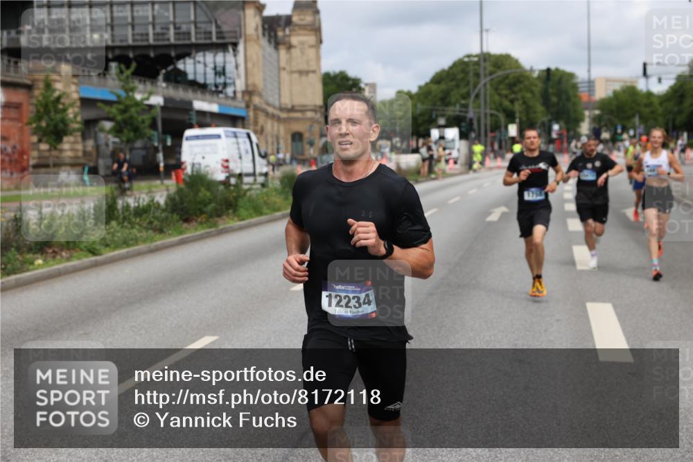 29.06.2025 - hella hamburg halbmarathon Yannick Fuchs http://msf.ph/oto/8172118 29.06.2025 10:24:52 20KM 1758, 3189, 5308, 7186, 8784, 9571, 9634, 12234, 12308, 13374, 15507, 15672, 16736, 16818, 17197, 18422, 19042, 19202 meine-sportfotos.de