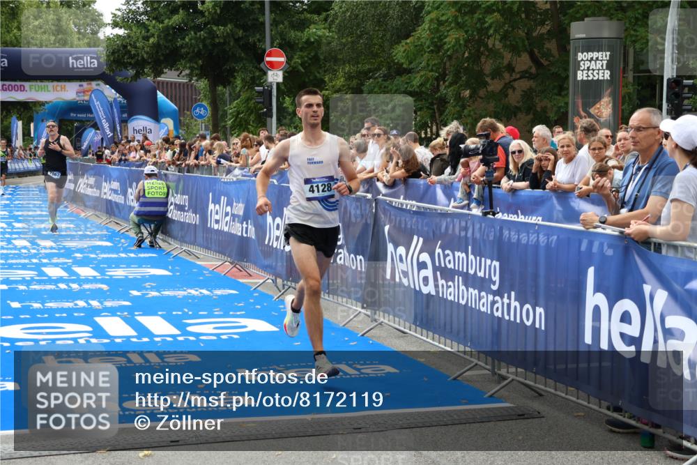29.06.2025 - hella hamburg halbmarathon Zöllner http://msf.ph/oto/8172119 29.06.2025 10:23:08 Ziel 4128, 7862, 18930 meine-sportfotos.de