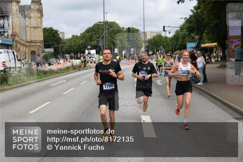 29.06.2025 - hella hamburg halbmarathon Yannick Fuchs http://msf.ph/oto/8172135 29.06.2025 10:24:53 20KM 1758, 2689, 3189, 5308, 7186, 8784, 9571, 9634, 12234, 12308, 13374, 15507, 15672, 16713, 16736, 16818, 17197, 18422, 19042, 19202 meine-sportfotos.de