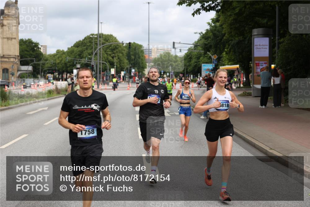29.06.2025 - hella hamburg halbmarathon Yannick Fuchs http://msf.ph/oto/8172154 29.06.2025 10:24:54 20KM 1758, 2689, 3189, 5308, 7186, 8190, 8784, 9571, 9634, 12234, 12308, 15507, 15672, 16713, 16736, 16818, 17197, 18422, 19042, 19202 meine-sportfotos.de