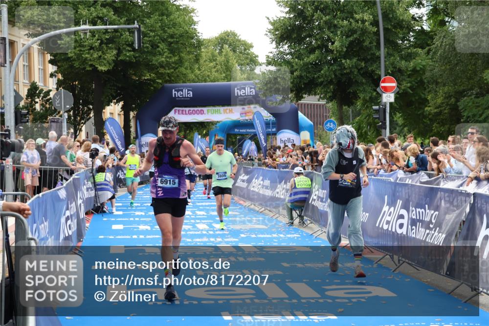 29.06.2025 - hella hamburg halbmarathon Zöllner http://msf.ph/oto/8172207 29.06.2025 10:36:42 Ziel 1571, 3809, 5092, 6915, 14622, 15621, 16523, 18038, 18733 meine-sportfotos.de