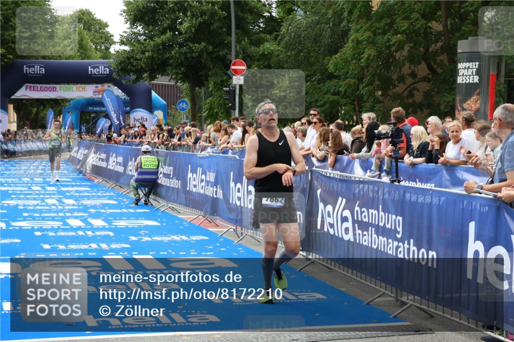 29.06.2025 - hella hamburg halbmarathon Zöllner http://msf.ph/oto/8172210 29.06.2025 10:23:11 Ziel 7862, 18930 meine-sportfotos.de