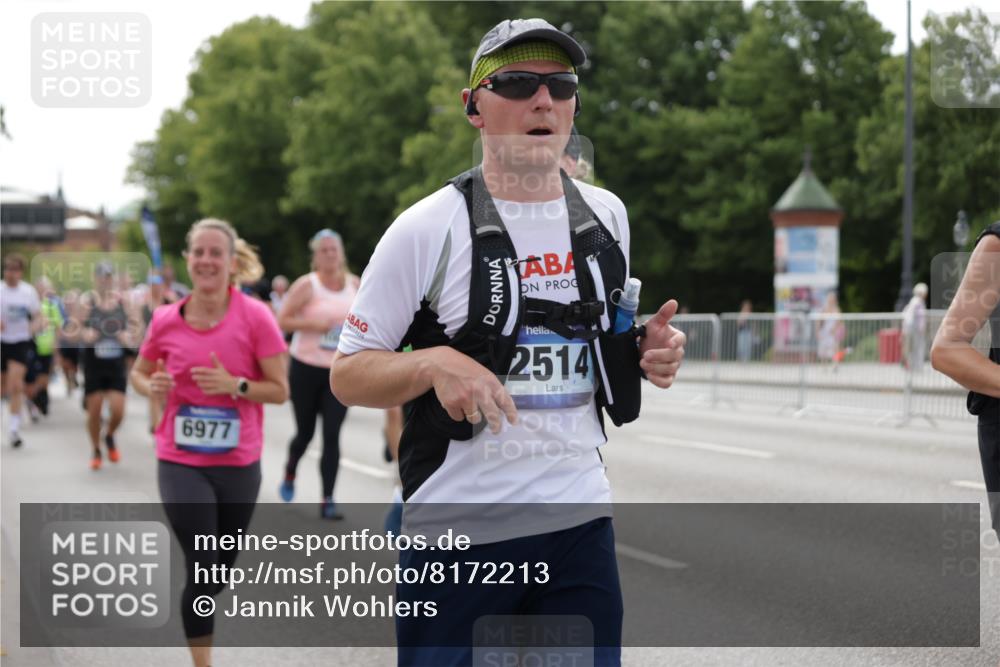 29.06.2025 - hella hamburg halbmarathon Jannik Wohlers http://msf.ph/oto/8172213 29.06.2025 10:21:49 Lombardsbrücke 1003, 1187, 1419, 1598, 1963, 2009, 2022, 2063, 2351, 2514, 2744, 3050, 3108, 3172, 3458, 3768, 3910, 4113, 4114, 4131, 4366, 4556, 4559, 4829, 4970, 5079, 6030, 6048, 6049, 6303, 6307, 6881, 6977, 8431, 8855, 8860, 8884, 8954, 9204, 9327, 9516, 9788, 9807, 10088, 10710, 10917, 11440, 12894, 12933, 13255, 13820, 14053, 14055, 14059, 14079, 14333, 14442, 14901, 14903, 15129, 15324, 15635, 15660, 16154, 16161, 16920, 17416, 17556, 17696, 17944, 18172, 18661, 19154 meine-sportfotos.de
