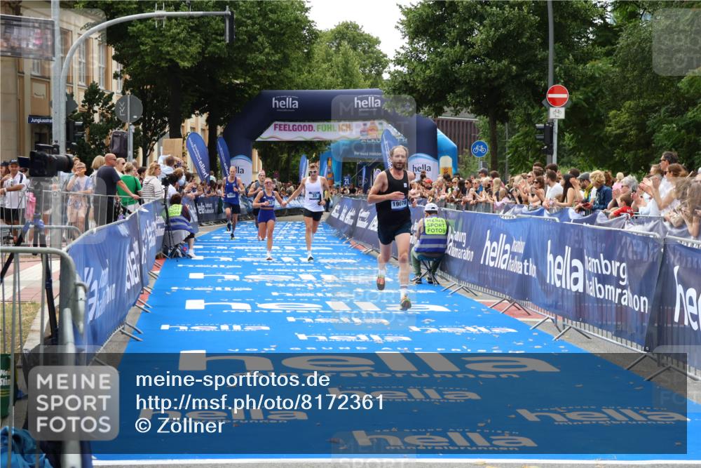 29.06.2025 - hella hamburg halbmarathon Zöllner http://msf.ph/oto/8172361 29.06.2025 10:23:29 Ziel 35, 52, 9385, 17771, 19078 meine-sportfotos.de