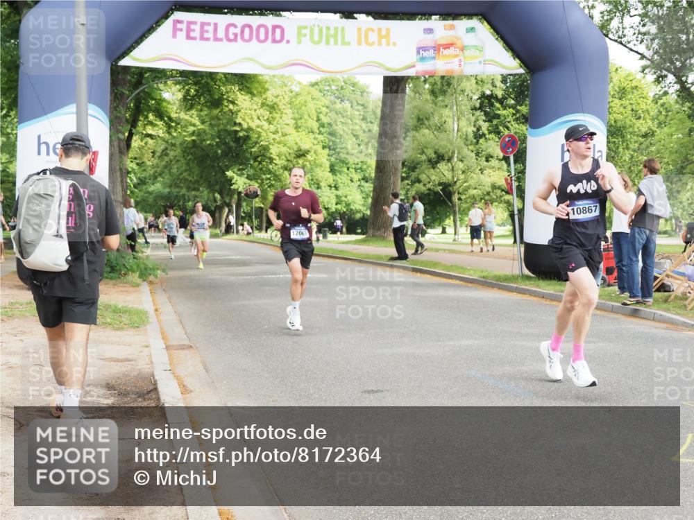 29.06.2025 - hella hamburg halbmarathon MichiJ http://msf.ph/oto/8172364 29.06.2025 10:15:23 Zwischen KM18-KM19 10867, 12067, 13913 meine-sportfotos.de